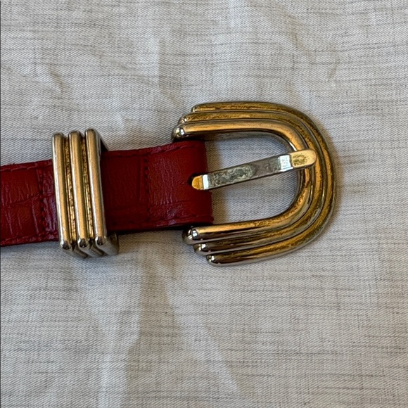Liz Claiborne Vintage Leather Red Belt with Gold Buckle Women Large - Picture 3 of 7